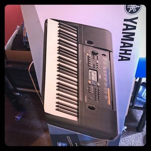 Yamaha Electric keyboard